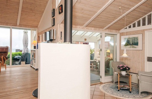 Grønninghoved Strand House | 5 star holiday home in Sjølund