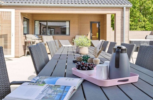 Mommark Strand House | 5 star holiday home in Sydals