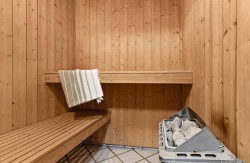 Fjellerup House | 5 star holiday home in Glesborg
