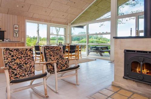 Bønnerup Strand House | 5 star holiday home in Glesborg