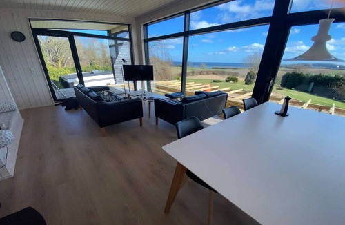 Hejlsminde Strand House | 5 star holiday home in Hejls