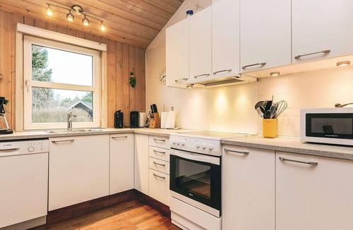 Hou House | 5 star holiday home in Hals