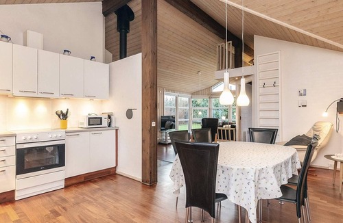 Hou House | 5 star holiday home in Hals