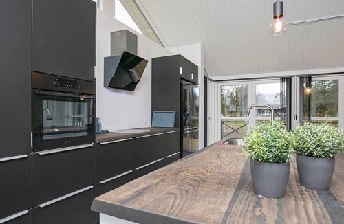 Bratten Strand House | 5 star holiday home in Jerup