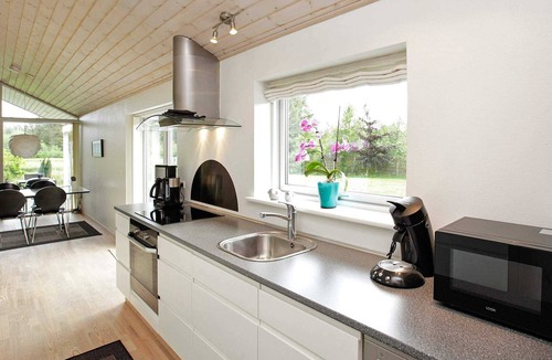 Bratten Strand House | 5 star holiday home in Jerup