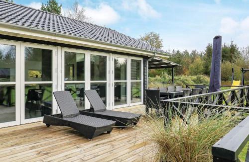 Bratten Strand House | 5 star holiday home in Jerup