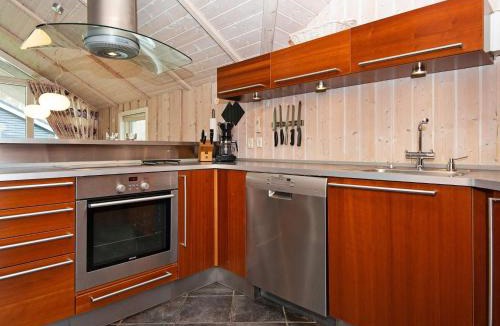 Pøt Strandby House | 5 star holiday home in Juelsminde