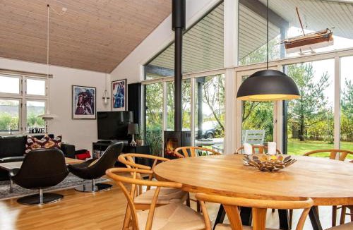 Skaven Strand House | 5 star holiday home in Tarm