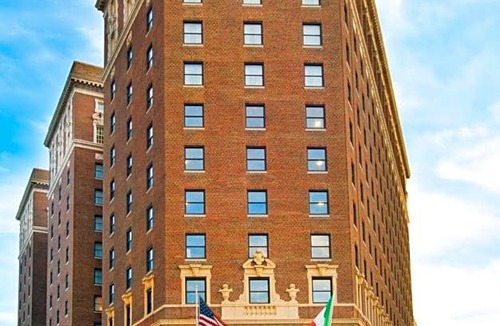 Downtown Syracuse Hotel | 5-Star Hotel ∙ Marriott Syracuse Downtown