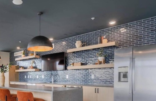 Mile Square Apartment | 5 Star Luxury| Free Espresso+Pool+Executive Lounge