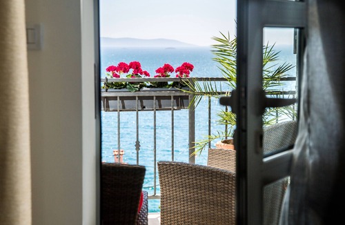 Seget Vranjica Villa | 5 star Luxury villa,Amazing views, 50m from the beach ,heated pool,jacuzzi