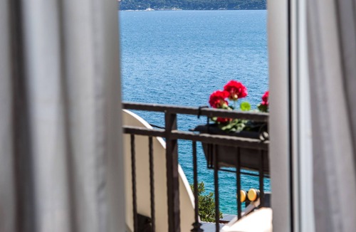 Seget Vranjica Villa | 5 star Luxury villa,Amazing views, 50m from the beach ,heated pool,jacuzzi