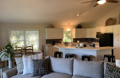 Apple Valley House | 5 STAR! Ranch on Fairway 3 at Apple Valley!