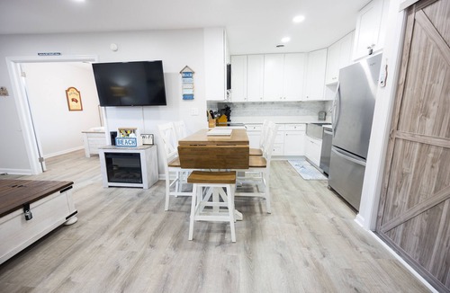 North Ocean City Condo | ☆ 5-Star Retreat w/Private Courtyard, Steps to Beach, Pools, Shops & Dining