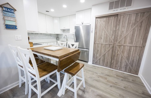 North Ocean City Condo | ☆ 5-Star Retreat w/Private Courtyard, Steps to Beach, Pools, Shops & Dining