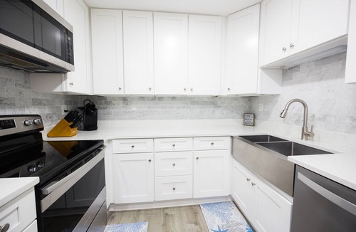North Ocean City Condo | ☆ 5-Star Retreat w/Private Courtyard, Steps to Beach, Pools, Shops & Dining