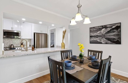 Far North Dallas Apartment | 5 Star Stay*Gated Community*Fast Wifi