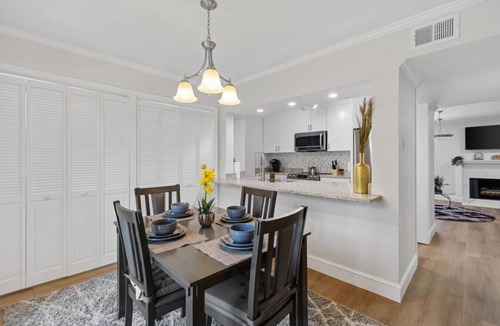 Far North Dallas Apartment | 5 Star Stay*Gated Community*Fast Wifi