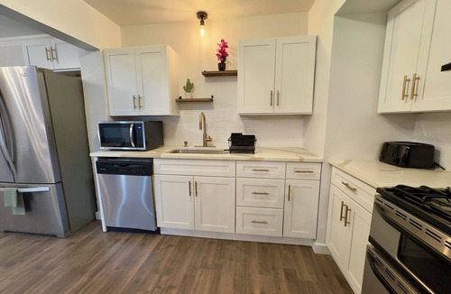 Oak Cliff House | 5-Star Stay-Huge 4BR Near Bishop Arts-Sleeps 12- Family Friendly
