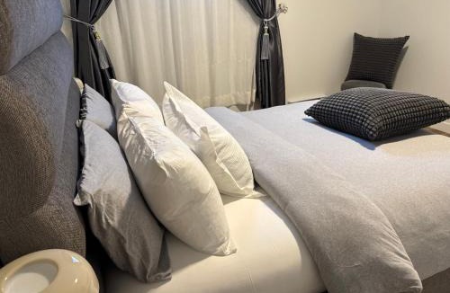 Southeast Calgary Apartment | 5 Star Suite with Free Parking and Easy Access to Downtown