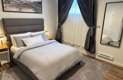 Southeast Calgary Apartment | 5 Star Suite with Free Parking and Easy Access to Downtown