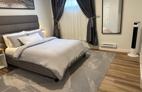 Southeast Calgary Apartment | 5 Star Suite with Free Parking and Easy Access to Downtown