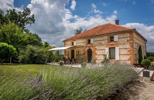 Montesquieu Villa | 5-star vacation villa Riviere Souleilade