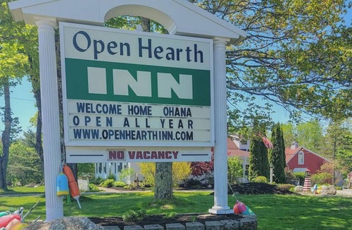 Trenton Apartment | 5 Suite in 1820`s house Open Hearth Inn