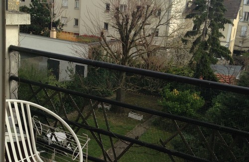 La Garenne-Colombes Apartment | 5 'The Defense and 17' ParisSt-Lazare, 90 m2 garden and parking