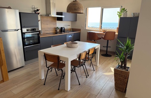 Fitou Villa | 5* Villa, Sea View, Heated Pool, Air Con, WiFi, Wine Village