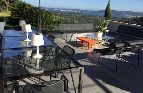 Grimaud Villa | 5* villa with MAGIC SEA VIEW, infinity pool with solarium.