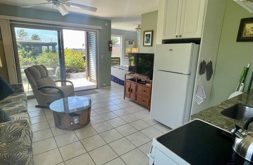 Punaluu Condo | #5 Well Maintained Studio with Ocean Views