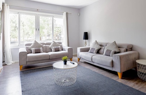 La Maternitat i Sant Ramon Apartment | 50. Futbol B12 Apartment