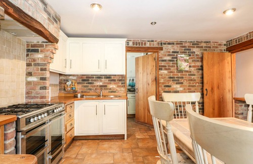 Pagham Cottage | 50 Harbour Road