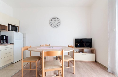 Rab Town Apartment | 50 m² Apartment ∙ 2 bedrooms ∙ 5 guests