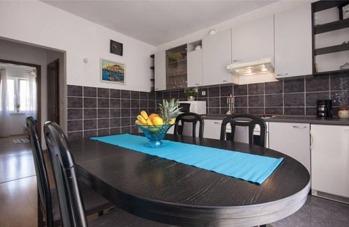 Tribunj Apartment | 50 m² Apartment ∙ 1 bedroom ∙ 3 guests