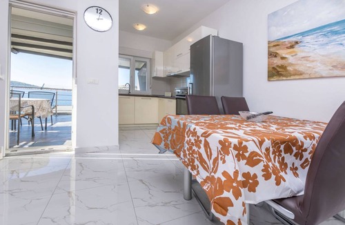 Rogoznica Apartment | 50 m² Apartment ∙ 1 bedroom ∙ 4 guests