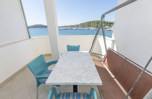 Rogoznica Apartment | 50 m² Apartment ∙ 1 bedroom ∙ 4 guests