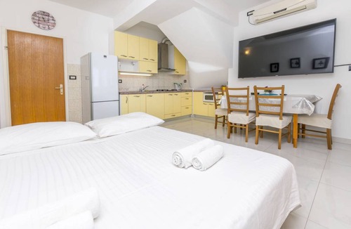 Rogoznica Apartment | 50 m² Apartment ∙ 1 bedroom ∙ 4 guests