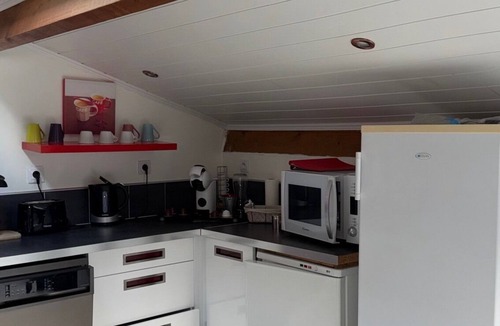 Serignac Apartment | 50 m2 attic studio with reserved outdoor space by the pool!