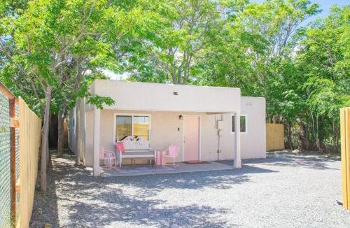 Westside House | 50 Shades of Pink-Private Hot Tub!