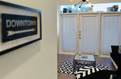 Fort Worth Apartment | 50 Shades of Style near Downtown Fort Worth