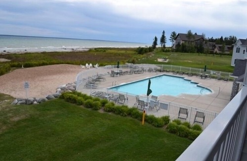 Mackinaw City Condo | 50 Tip of the Mitten