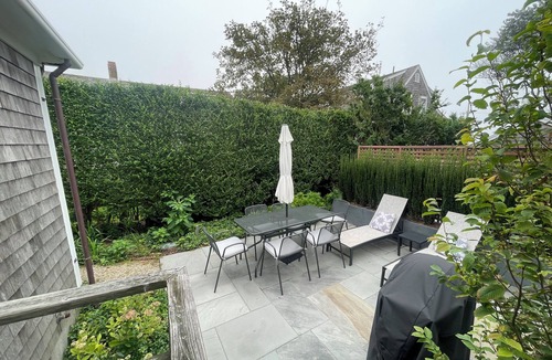 Siasconset House | 50 YDS TO SCONSET BCH, 3 MIN WALK TO PLAYGROUND. MESSAGE BEFORE BOOKING REQUEST!