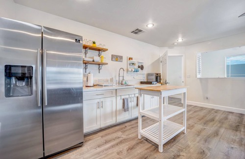 Waianae Villa | 500 ft. to accessible beach: 1 PRIVATE ROOM & SHARED BATH