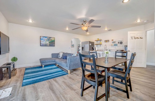 Waianae Villa | 500 ft. to accessible beach: 1 PRIVATE ROOM & SHARED BATH