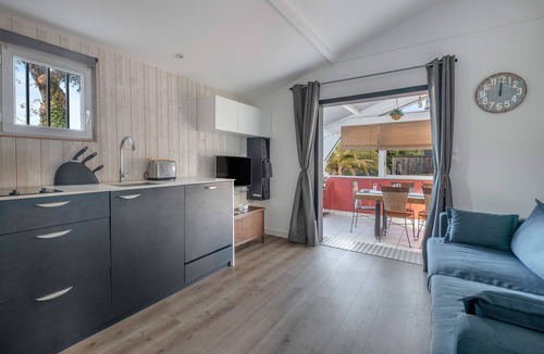 Saint-Michel-Chef-Chef House | 500 m from the beach, garden, 4 adults 1 child