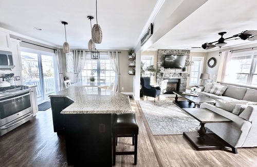 Town Bank House | 500ft to Private Beach! Hot Tub, Fireplace, Local Pool, Close to all!