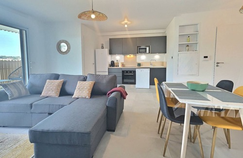 Vendres Apartment | 500m from the sea: Modern apartment for 6 people (ref 390660)