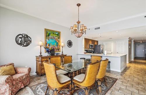 Thomas Drive Apartment | 501 Sterling Beach